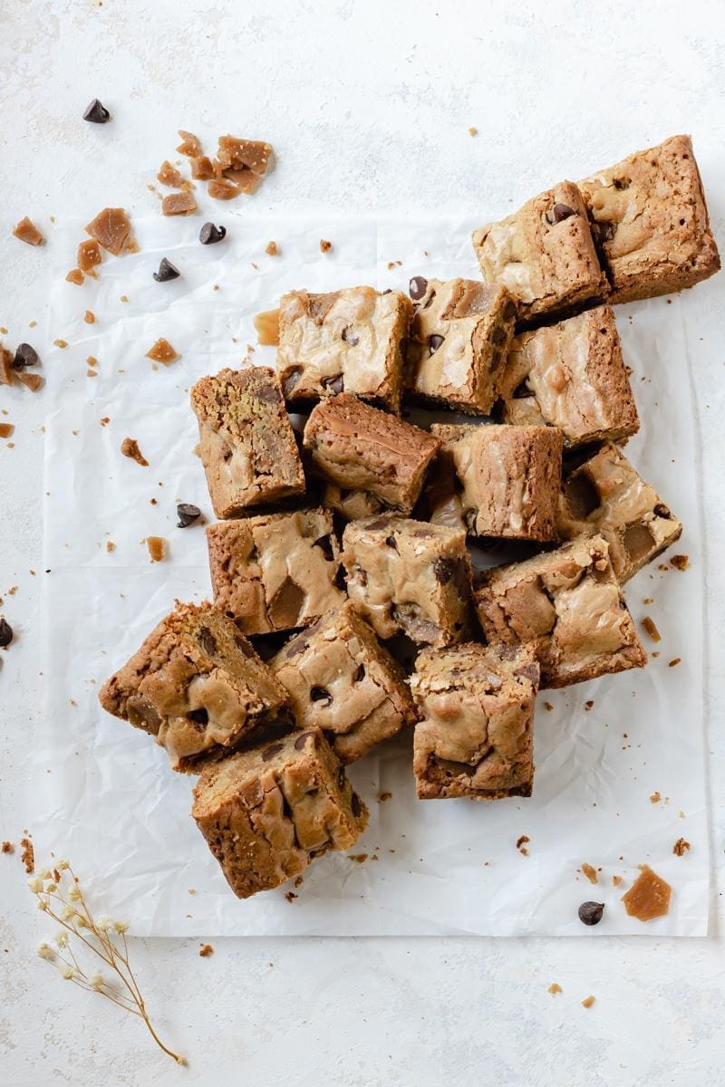 Toffee Chocolate Chip Blondies Fresh Bean Bakery
