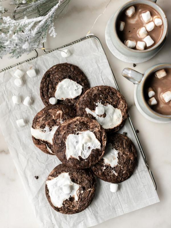 Small Batch Hot Cocoa Brownie Cookies