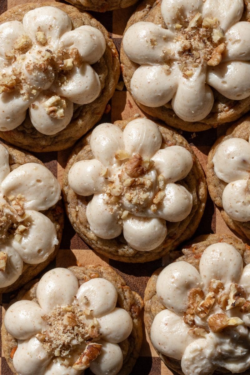 Close up of the carrot cake cookies