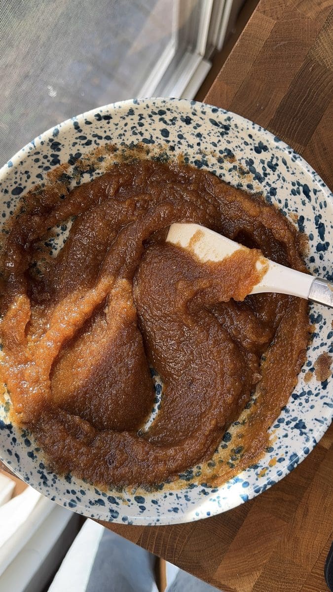 The wet ingredients mixed together.