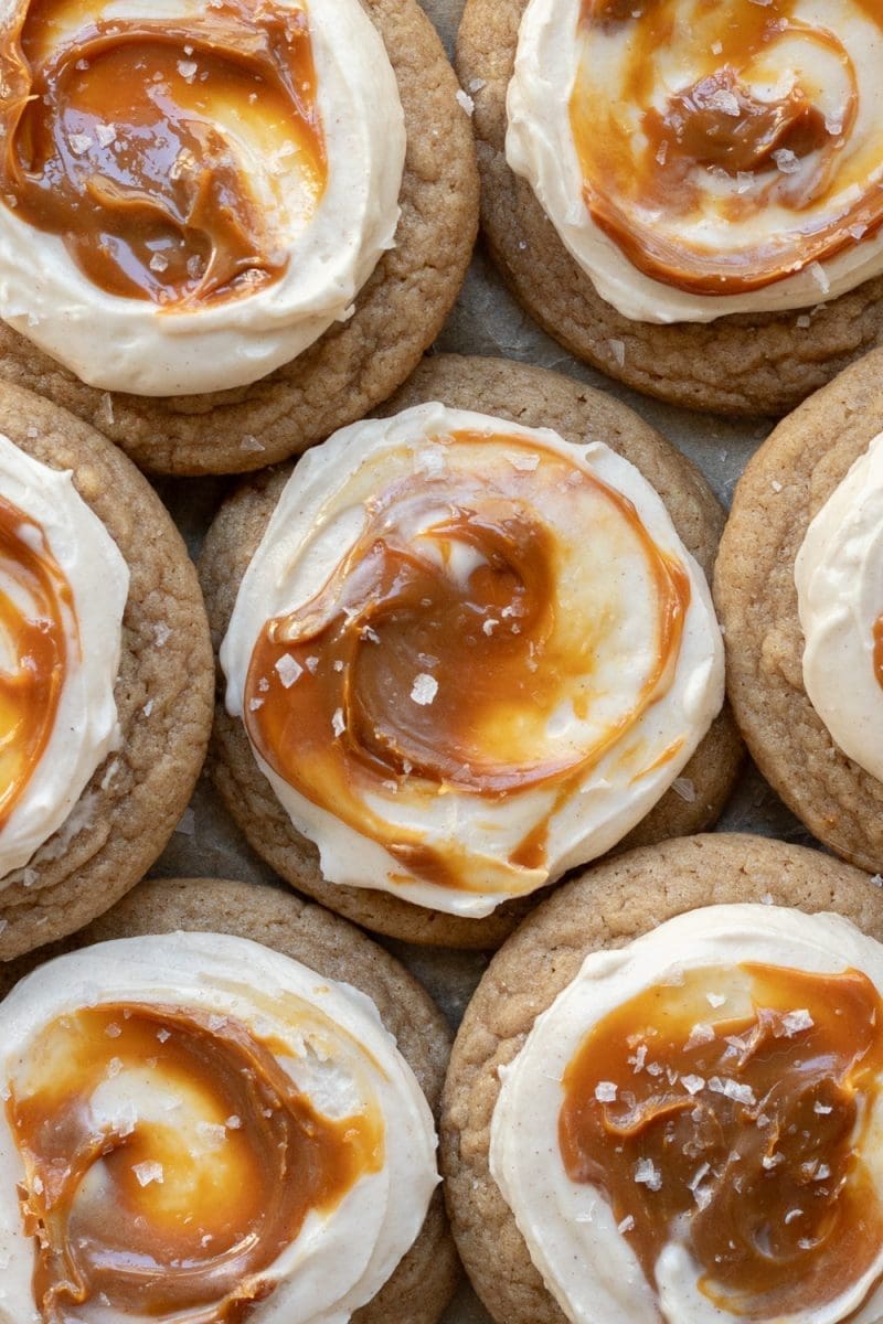 Flat lay close up of the dulce de leche cookies