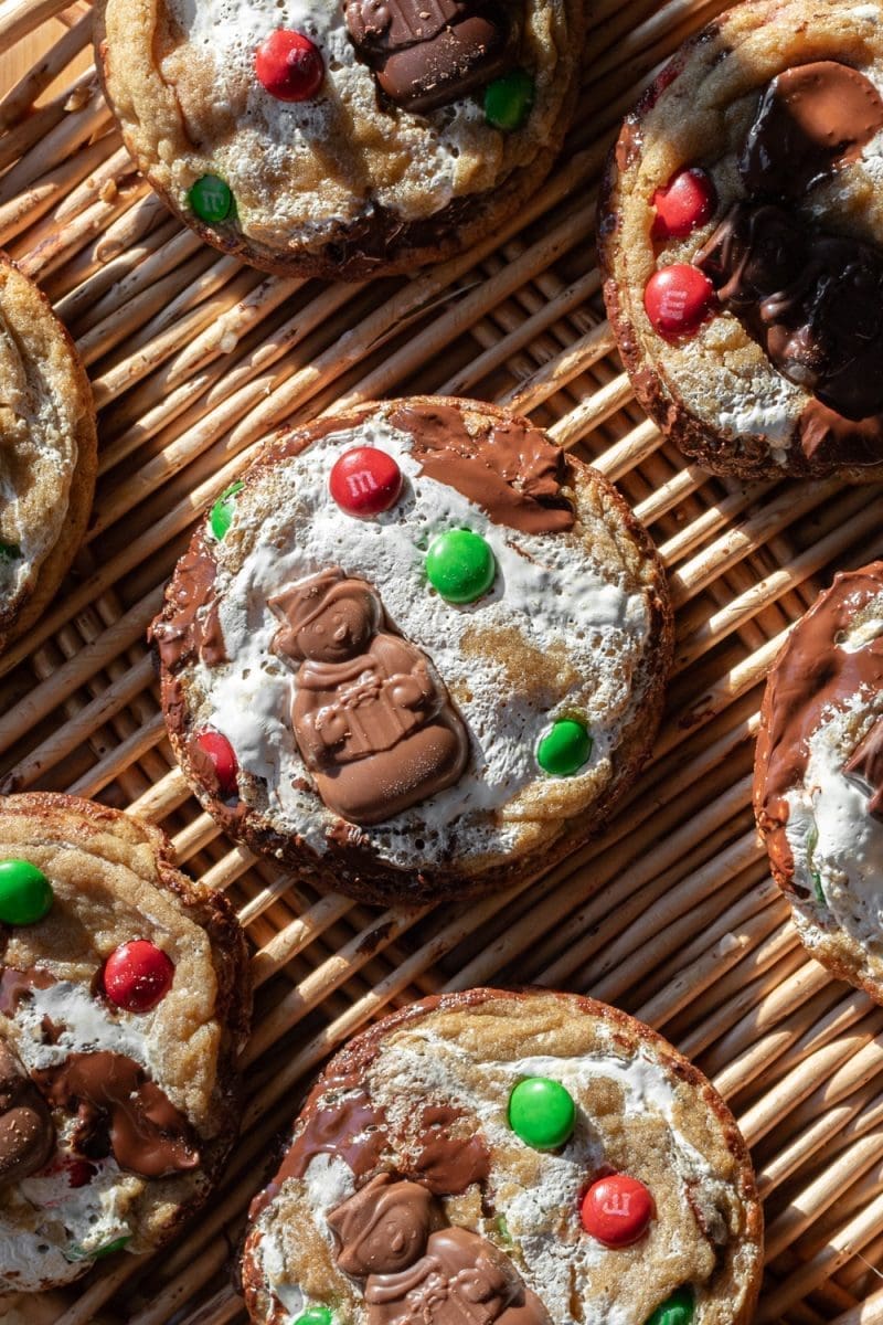Close up of the christmas chocolate chip cookies.