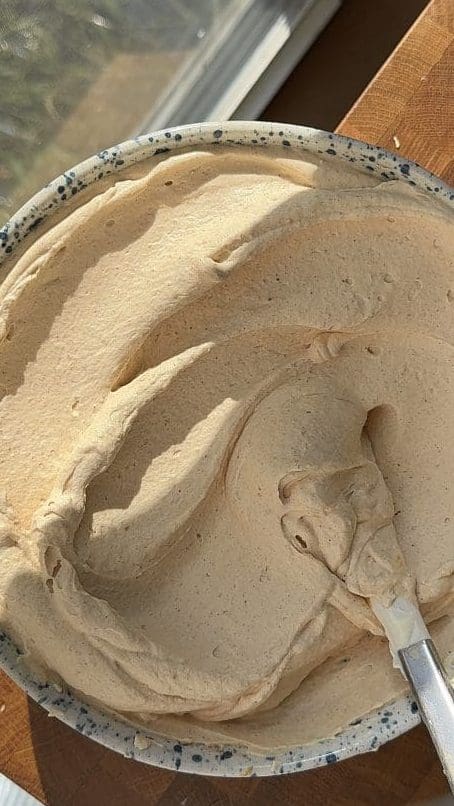 The filling after adding in the heavy whipping cream.